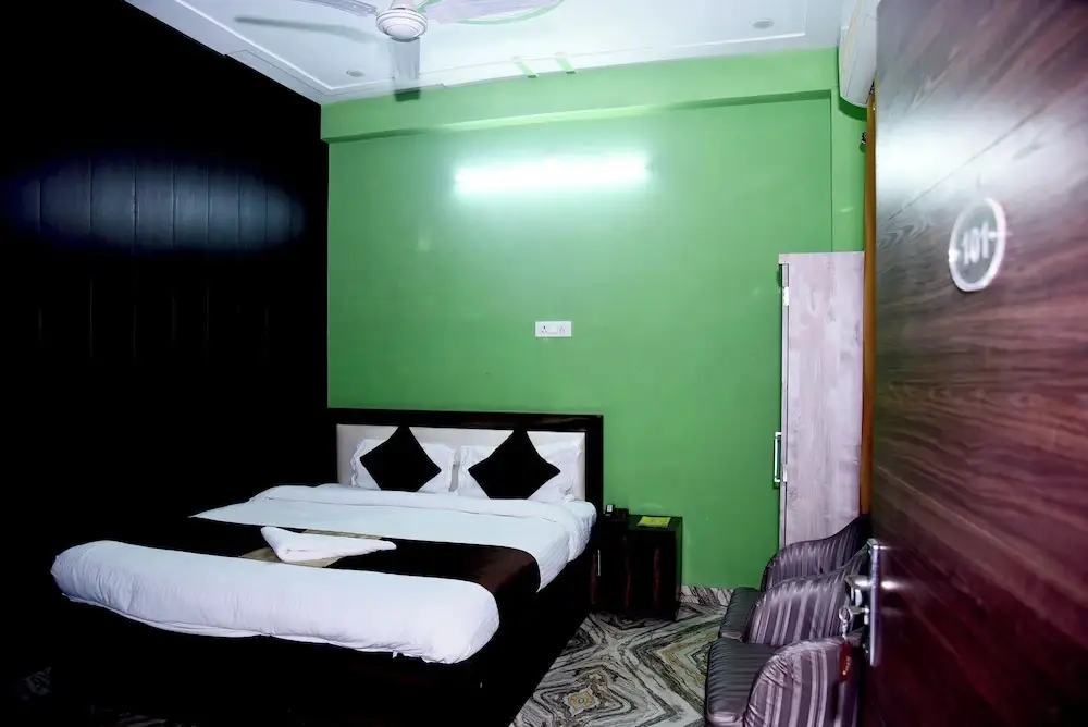 Найни: Hotel Shree Mahalaxmi