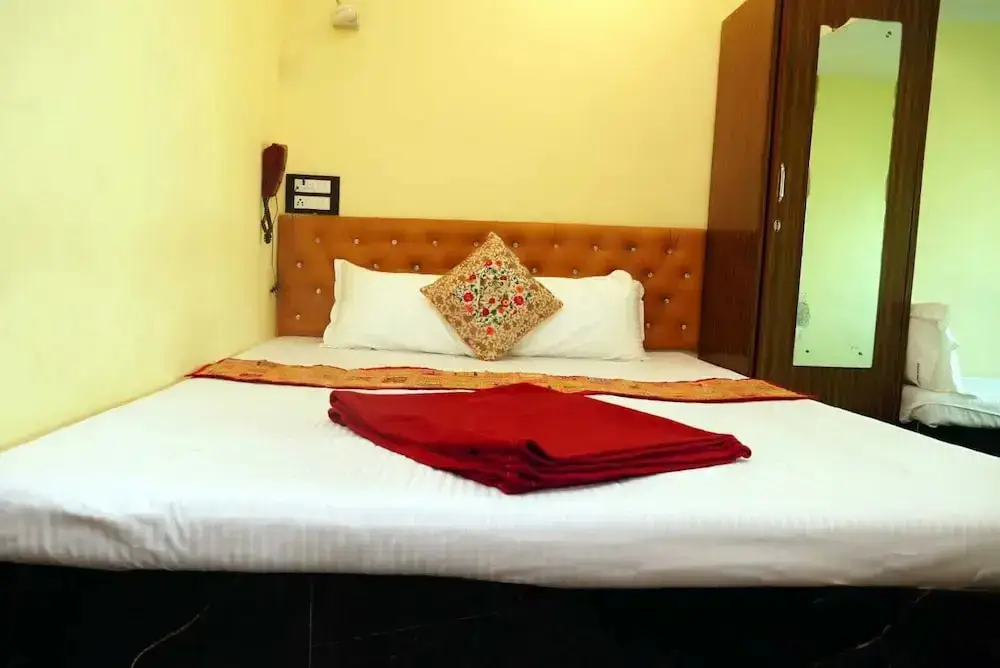 Нави-Мумбай: Hotel Golden Plaza
