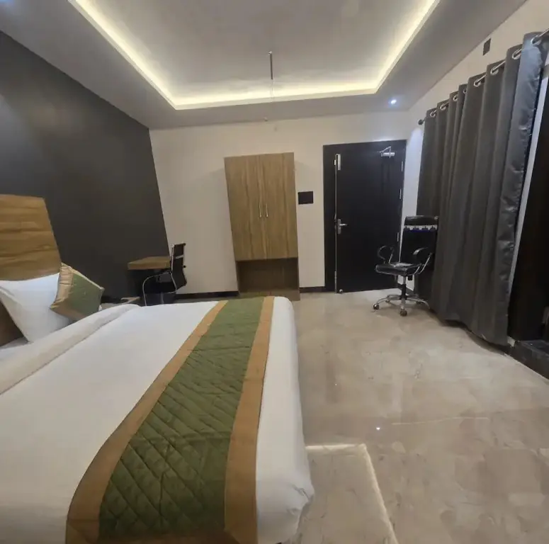 Горакхпур: Hotel Golden Tulip'z