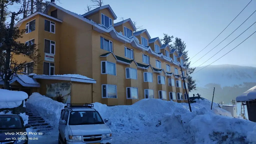Hotel Zahgeer Gulmarg — фото 1