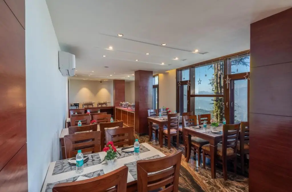 Чамба: The Seasons Dalhousie - Best Valley View & Mountain View Hotel in Dalhousie