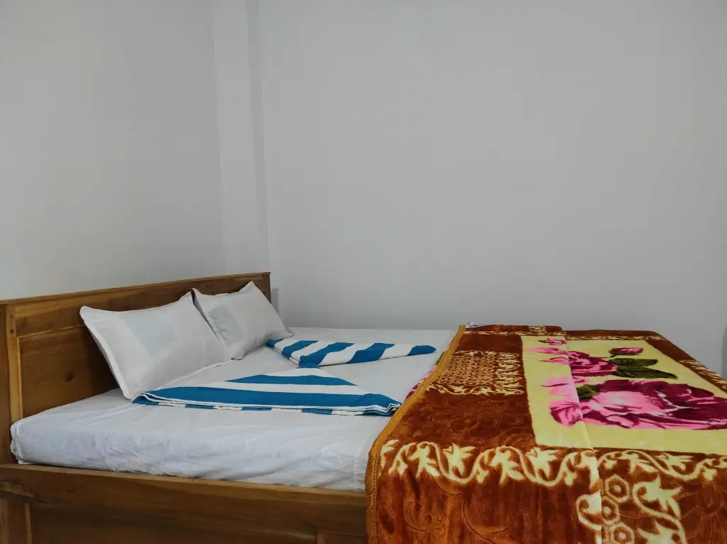 Джиоти Гаон: Homocation River Rock Tourist Lodge