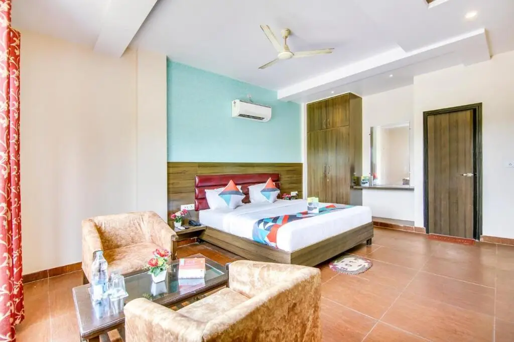 Лакхнау: FabHotel The Gayatri Palace