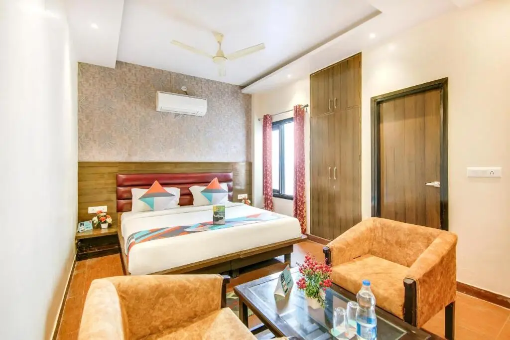 Лакхнау: FabHotel The Gayatri Palace