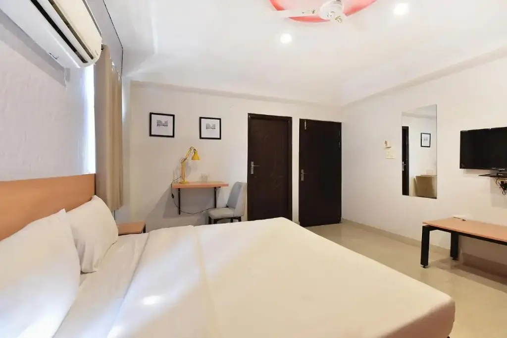 Джайпур: FabHotel Rushank Residency