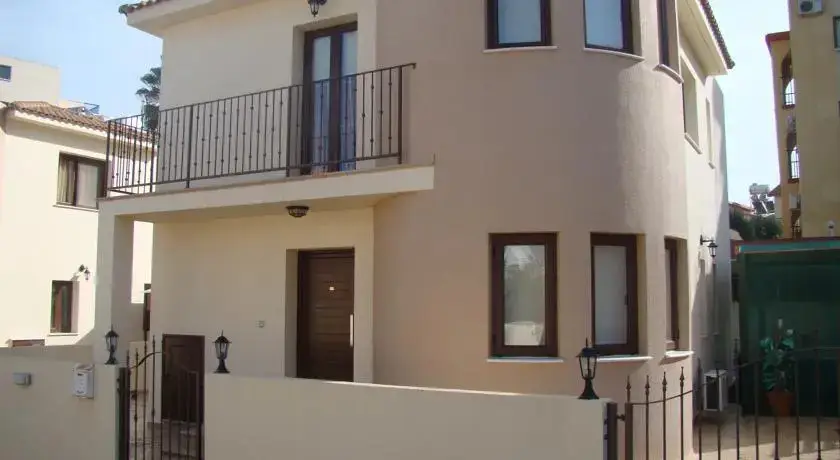 Протарас: Sea Jewel Luxury Villas