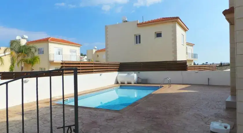 Паралимни: Sea Shell Luxury Villas