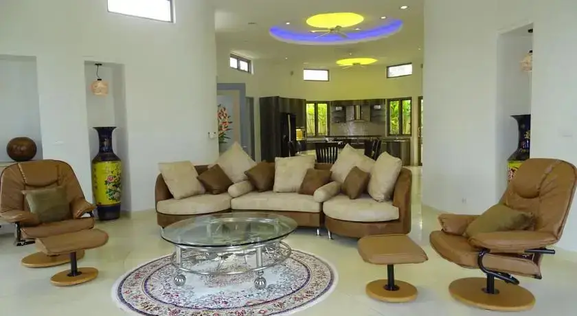 Тхаланг: Villa Butterfly