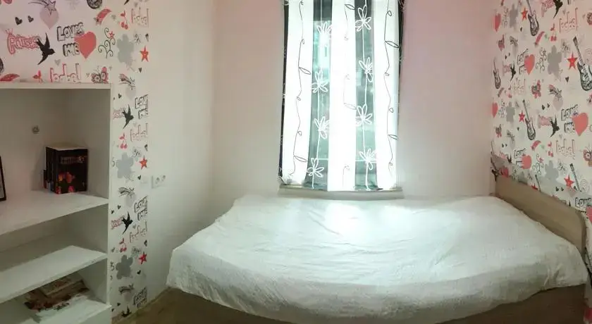 Тбилиси: Apartment on Alexander Griboedov 16