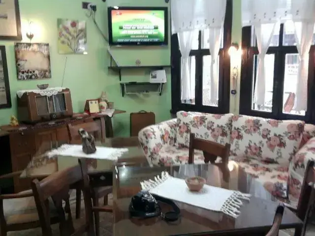 Башискеле: Grandmas Farm Houses