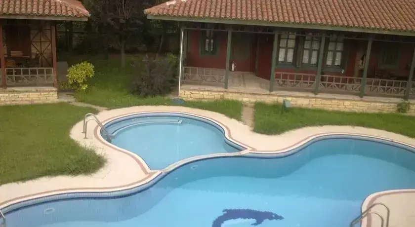 Башискеле: Grandmas Farm Houses