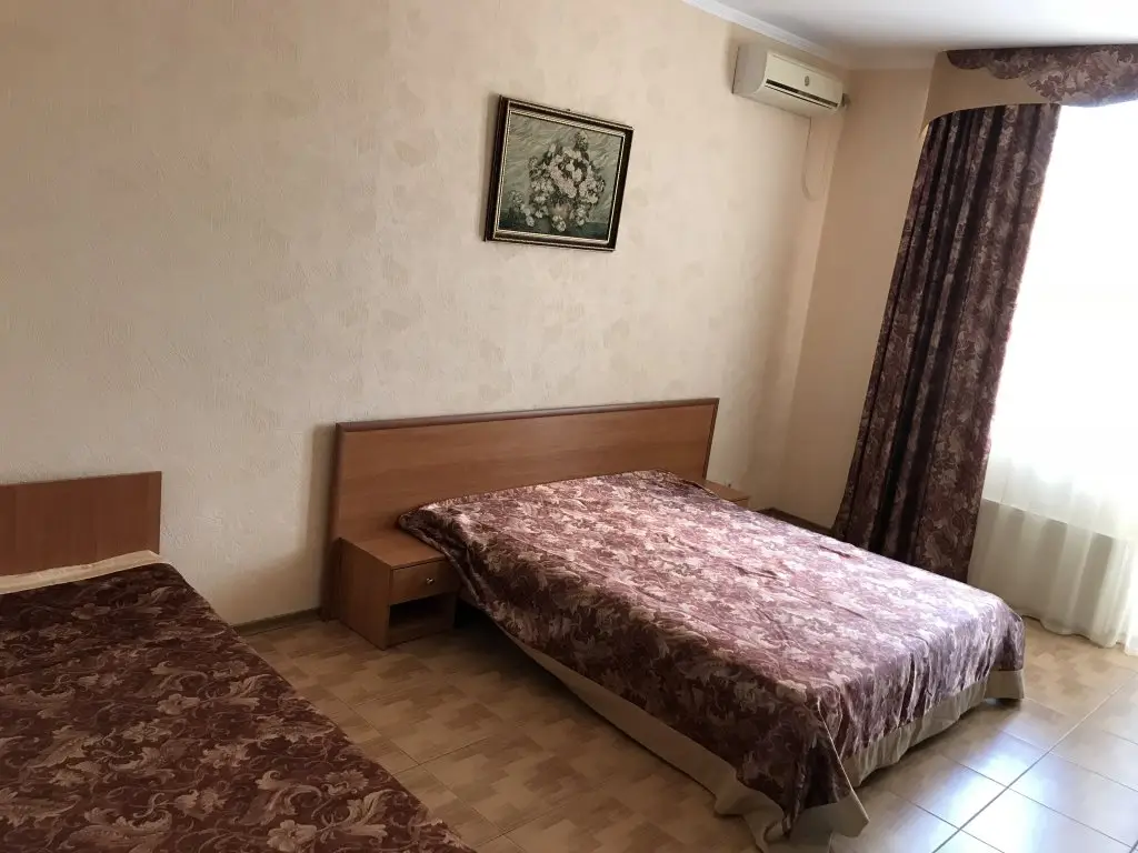 Евпатория: Парус 