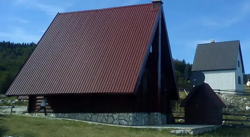 Каньон Tara: Lodge Bambi Savin Kuk