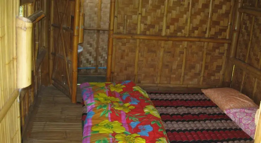 Дой-Сакет: Atfield Resort