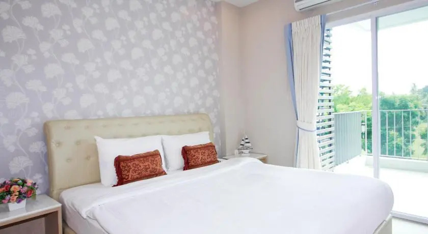 Сам-Рои-Йот: The Sea Condo @Pranburi