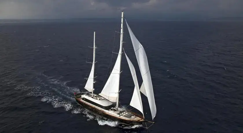 Бодрум: Mega Yacht Infinity