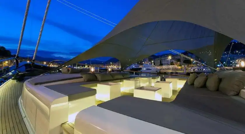 Бодрум: Mega Yacht Infinity