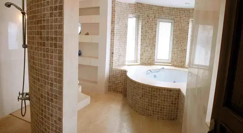 Калеучагиз: Villa Caretta