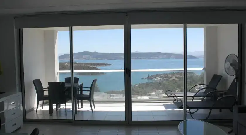 Kiyikislacik: Horizon Sky Duplex House