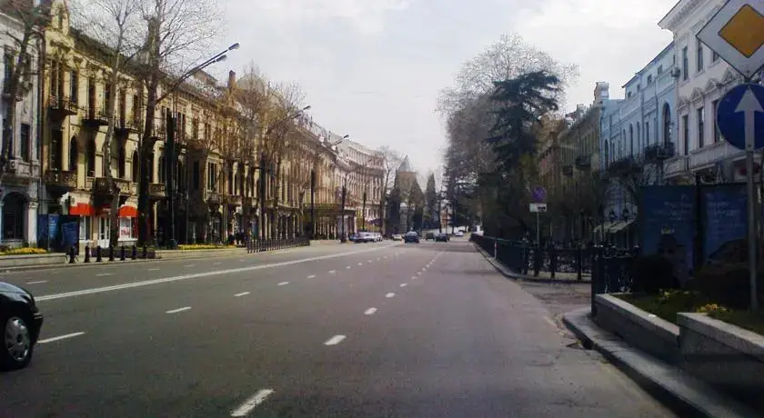 Тбилиси: 2-room cozy flat in the centre of Tbilisi