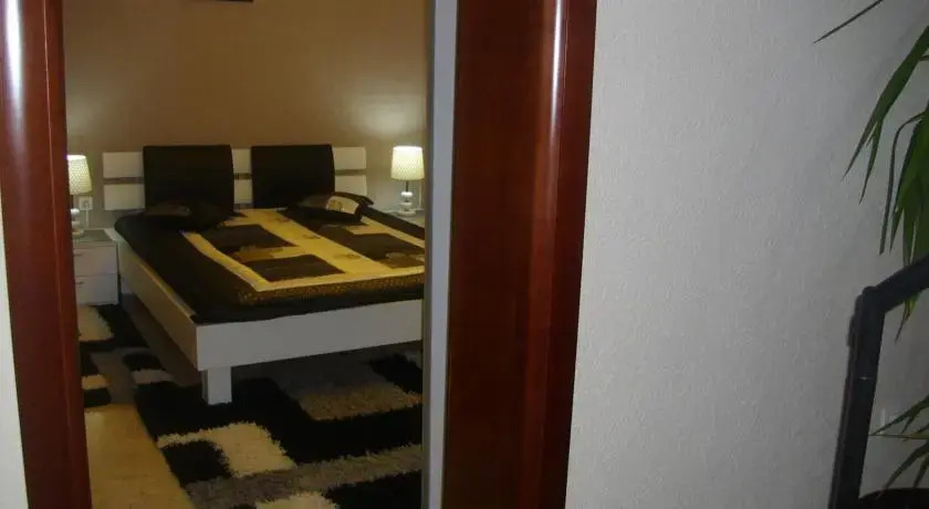 Ульцинь: Apartmani Shata