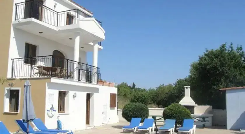 Пейя: Villa Maria