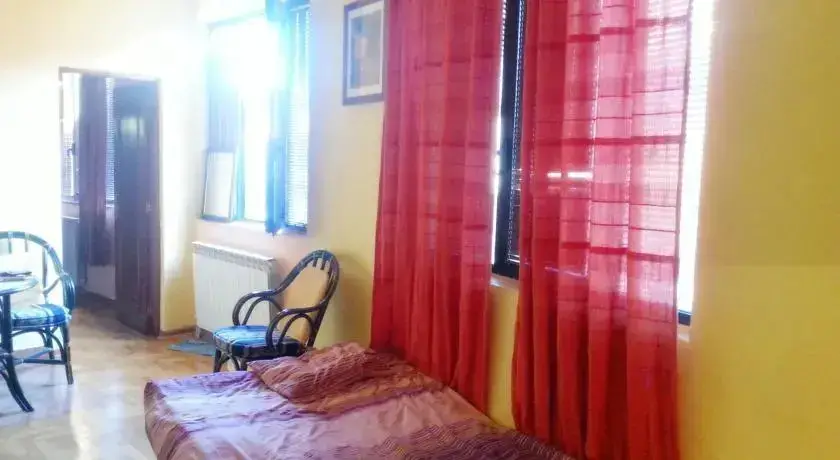 Цетине: Apartment IRINA