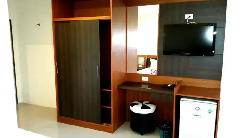 Кату: Guesthouse Paris star