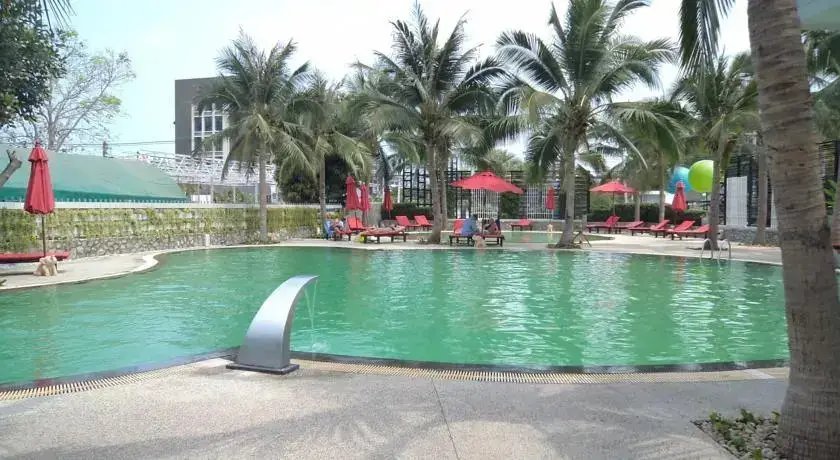 Паттайя: Apartment near Wongamat Beach 1709