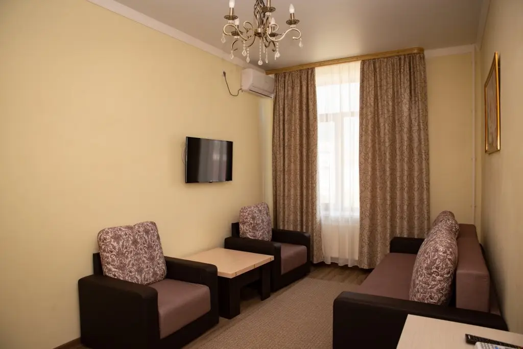 Феодосия: Relaksfeo Kruglogodichnyj Guest House
