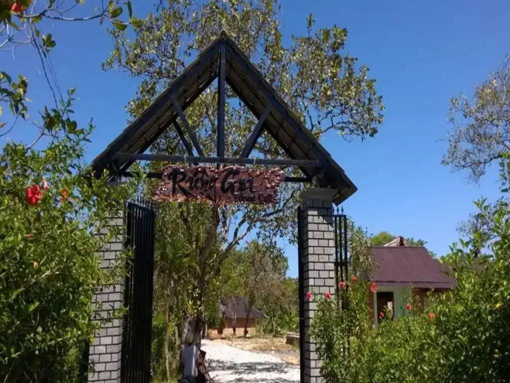 Да-Хуоай: Cat Tien Forest Call Lodge