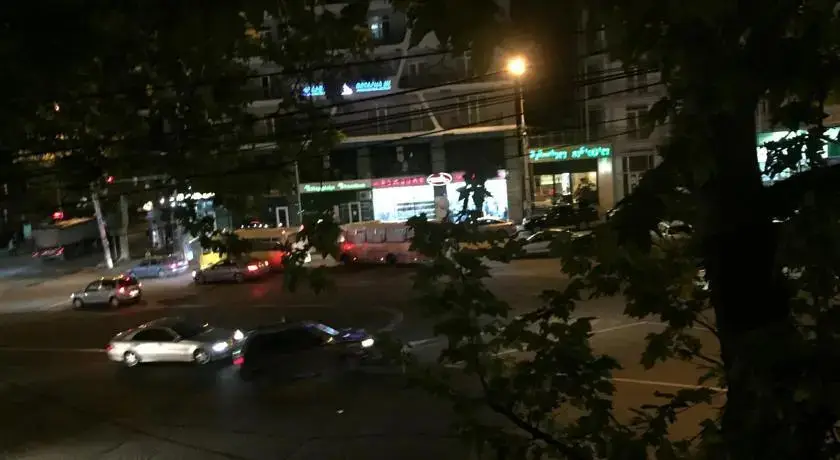 Тбилиси: Apartment Po Sutochno