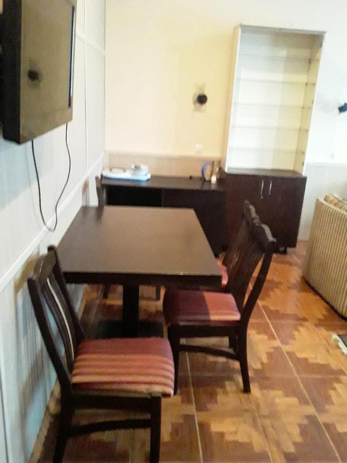 Лоо: Sharm Platan Guest House