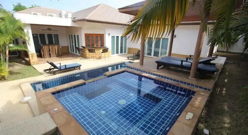 Tropical Pool Tamarind Villa V — фото 1
