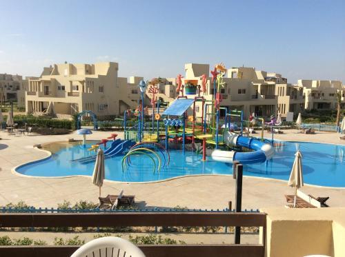 Айн-Сохна: Two-Bedroom Chalet at Mousa Coast Aqua - Unit K1412