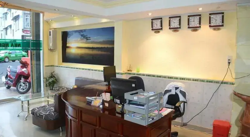 Phong Luu Hotel — фото 1