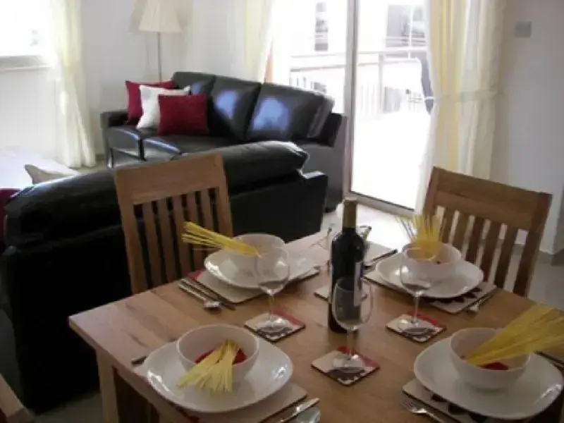 Пафос: Bailey Apartment