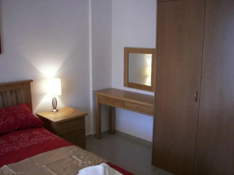 Пафос: Bailey Apartment