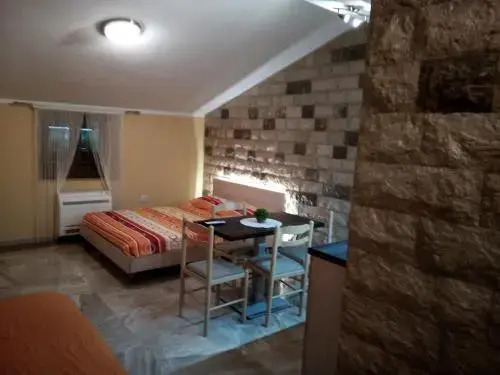 Доброта: Apartments Adriatic