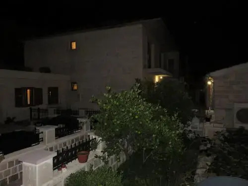 Доброта: Apartments Adriatic