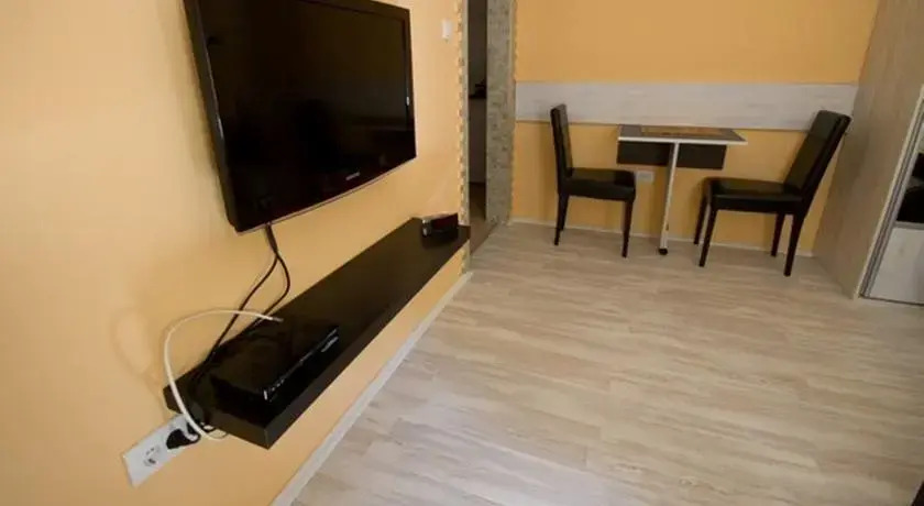 Подгорица: Apartment City Break