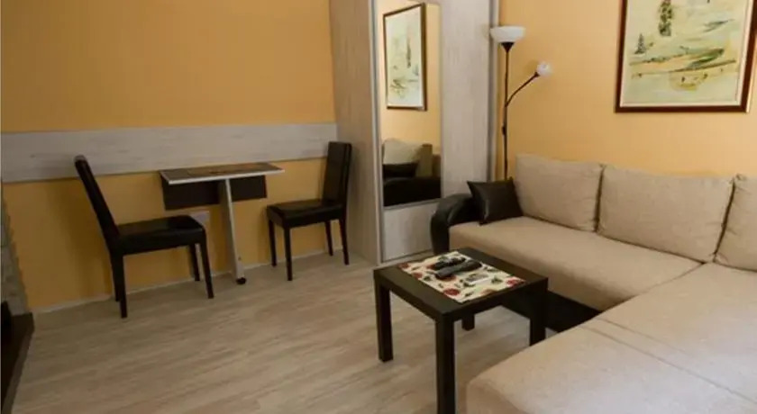 Подгорица: Apartment City Break