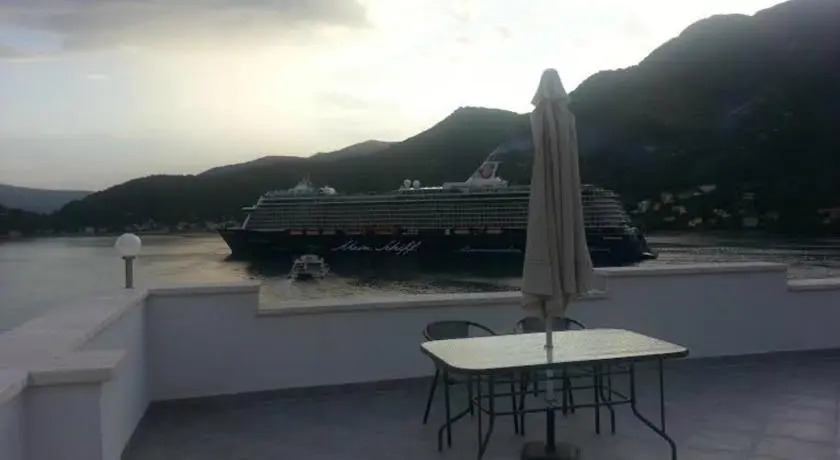 Лепетане: apartmani Arcadius Tivat- Lepetani