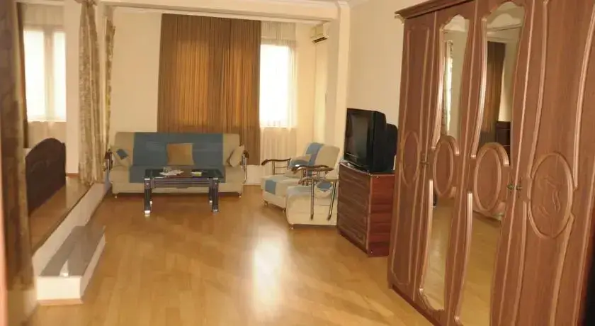 Батуми: Kral Hotel