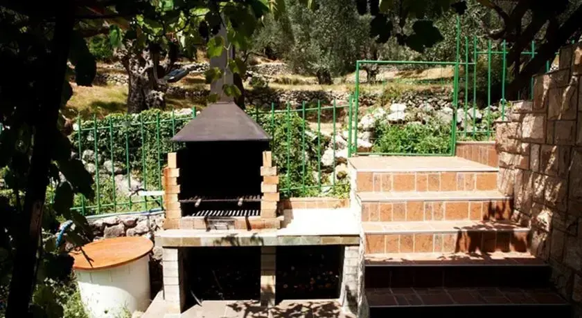 Добро Вода: Holiday Home Olivia House