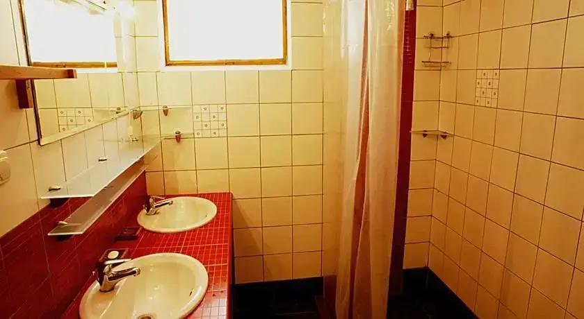 Добро Вода: Holiday Home Olivia House