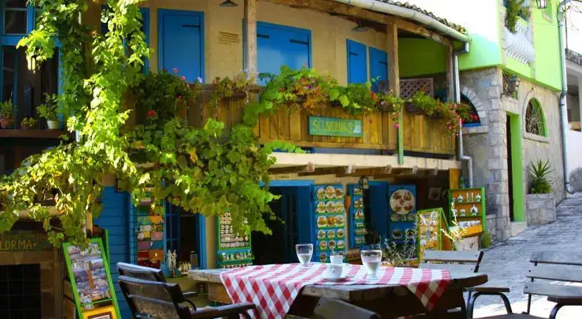 Бар: Guesthouse Gavodolla