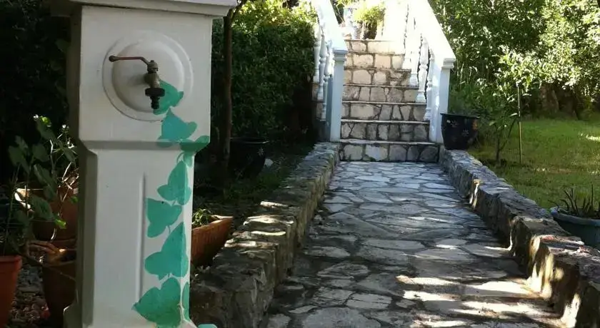 Бар: Holiday Home French Villa