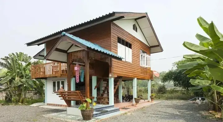 Дой-Сакет: Traditional Thai Teakwoodhouse