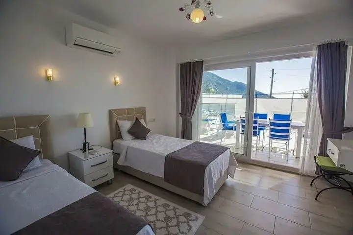 Исламлар: Villa Nar